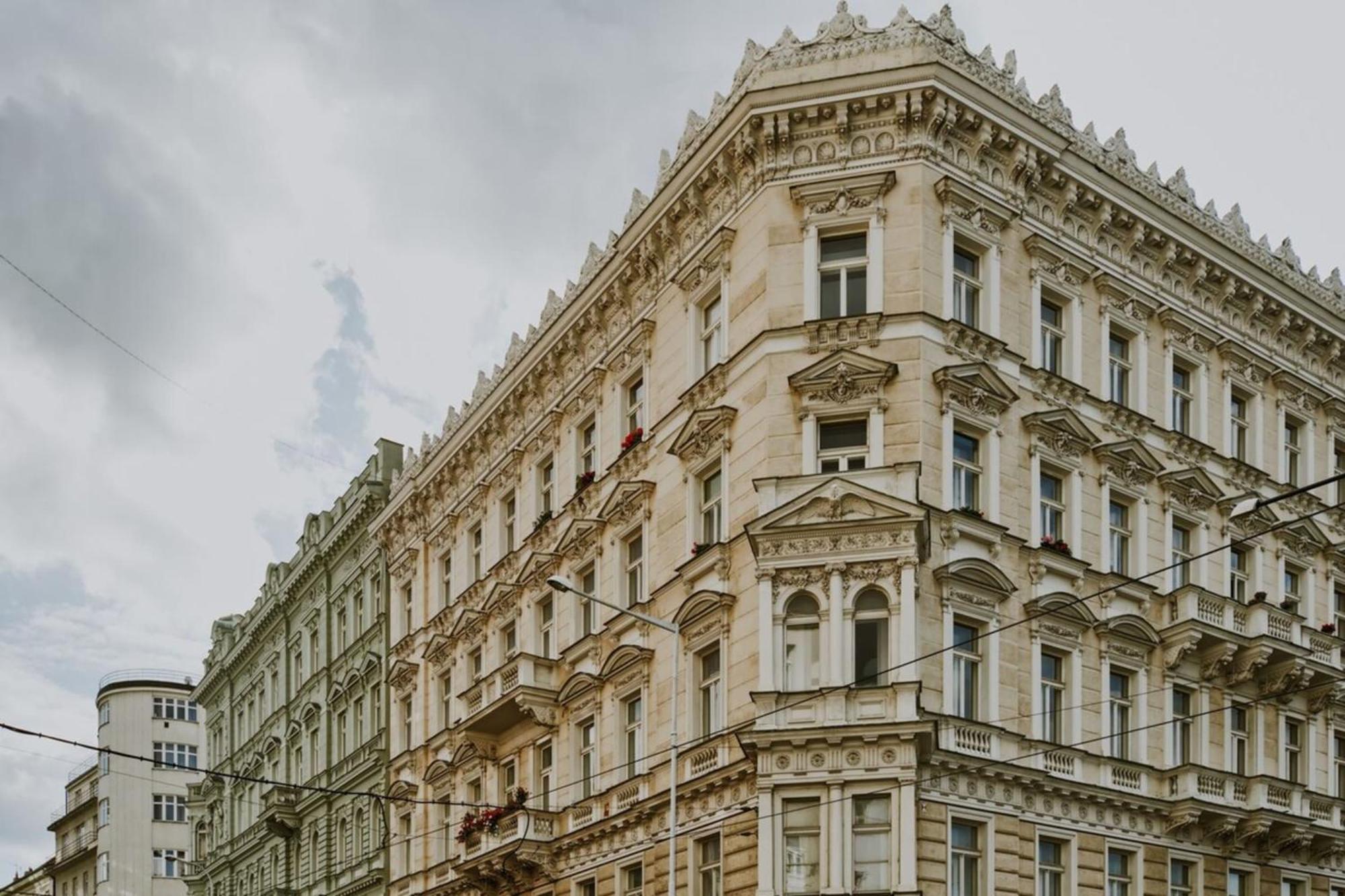 Dream Blue In City Centrewenceslas Sq In Walk Prag Dış mekan fotoğraf